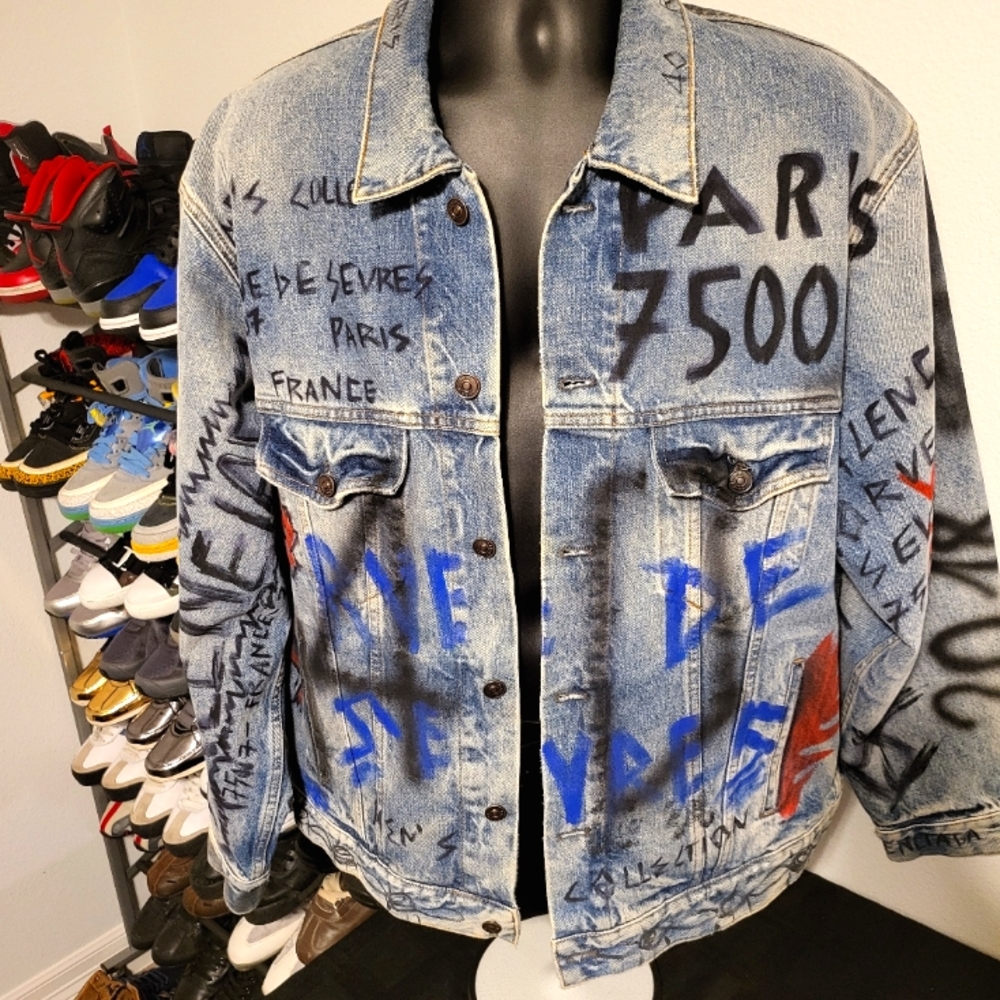 Balenciaga Graffiti Size 46 Denim Jacket